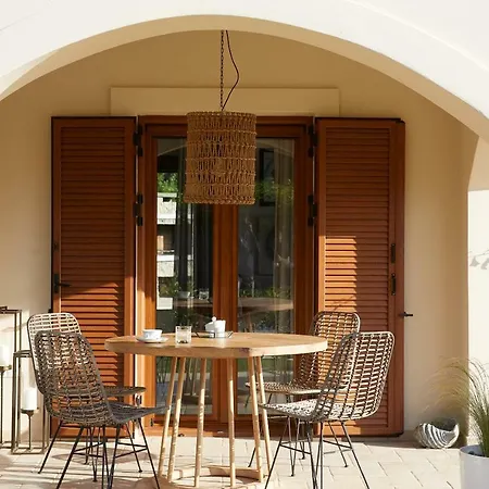 S & O Corfu