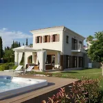 S & O Corfu * Dassia (Corfu)